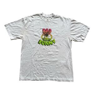 Bad Bunny Worlds Hottest Tour 2022 Merch Tee Size Medium Un Verano Sin Ti